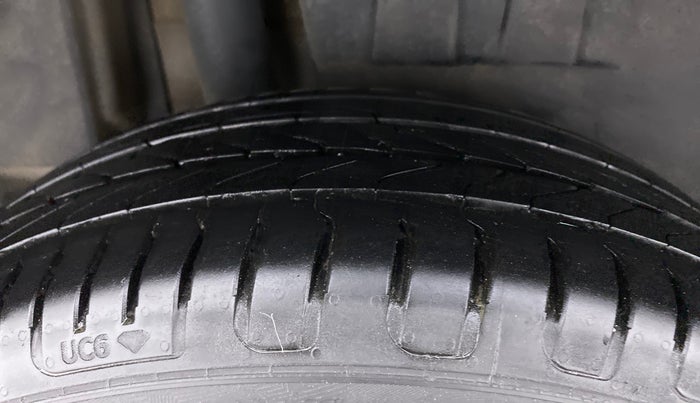 2017 Maruti Dzire ZXI Plus AMT, Petrol, Automatic, 90,768 km, Right Rear Tyre Tread