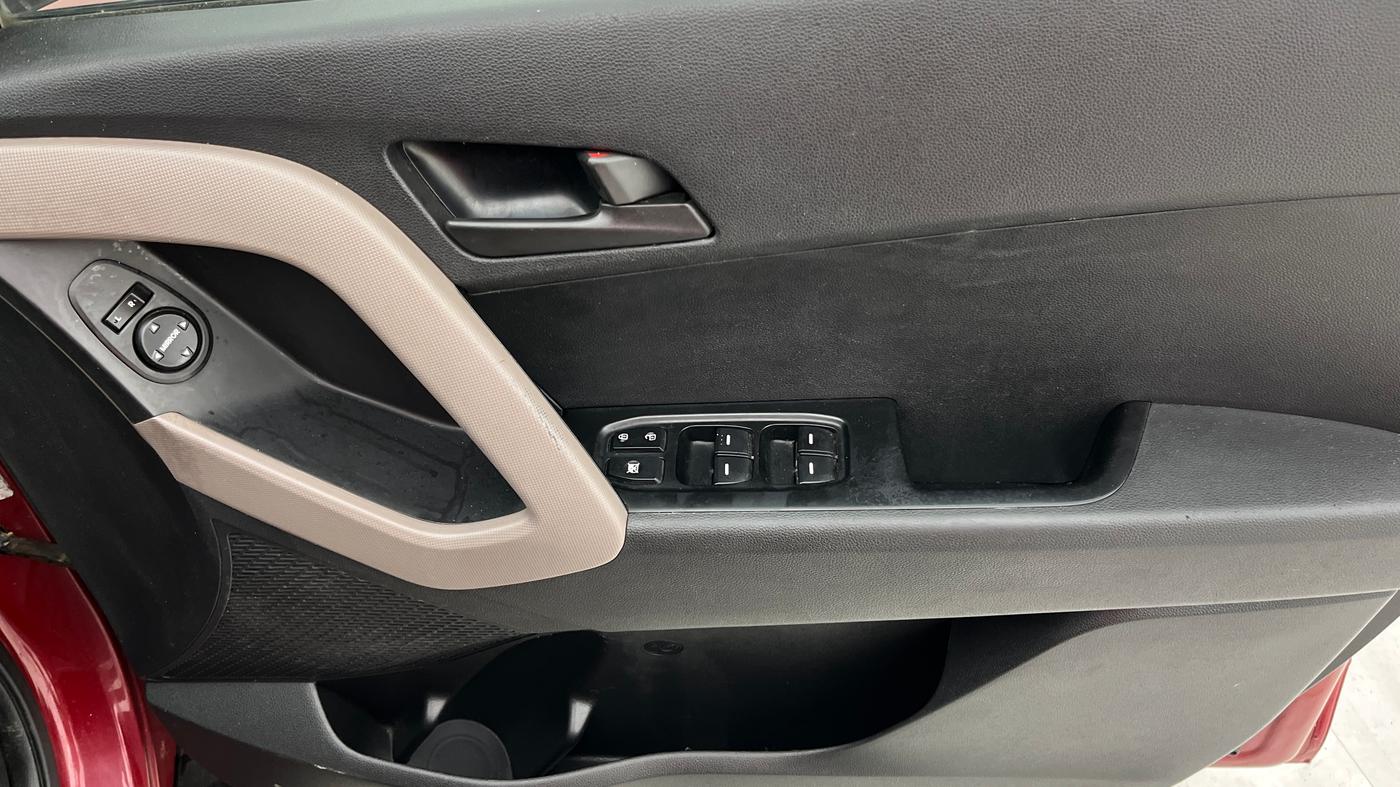 2017 Hyundai Creta E PLUS 1.6 PETROL, Petrol, Manual, 97,204 km, Driver Side Door Panels Control