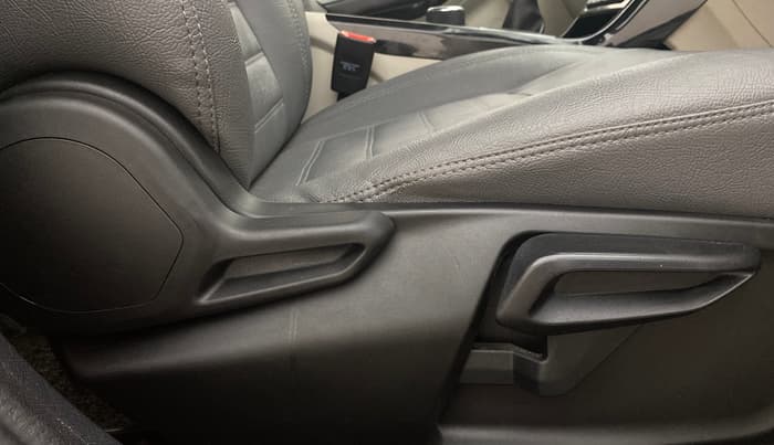 2021 Tata NEXON XZ PLUS PETROL, Petrol, Manual, 65,514 km, Driver Side Adjustment Panel