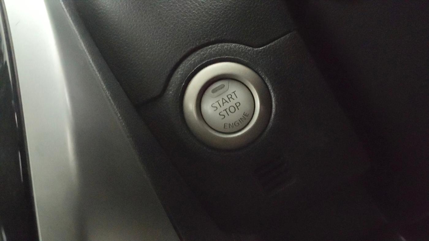 2016 Nissan Micra XV CVT, Petrol, Automatic, 66,542 km, Keyless Start/ Stop Button