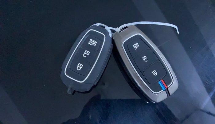 2021 Hyundai Verna SX 1.5 VTVT, Petrol, Manual, 21,508 km, Key Close Up