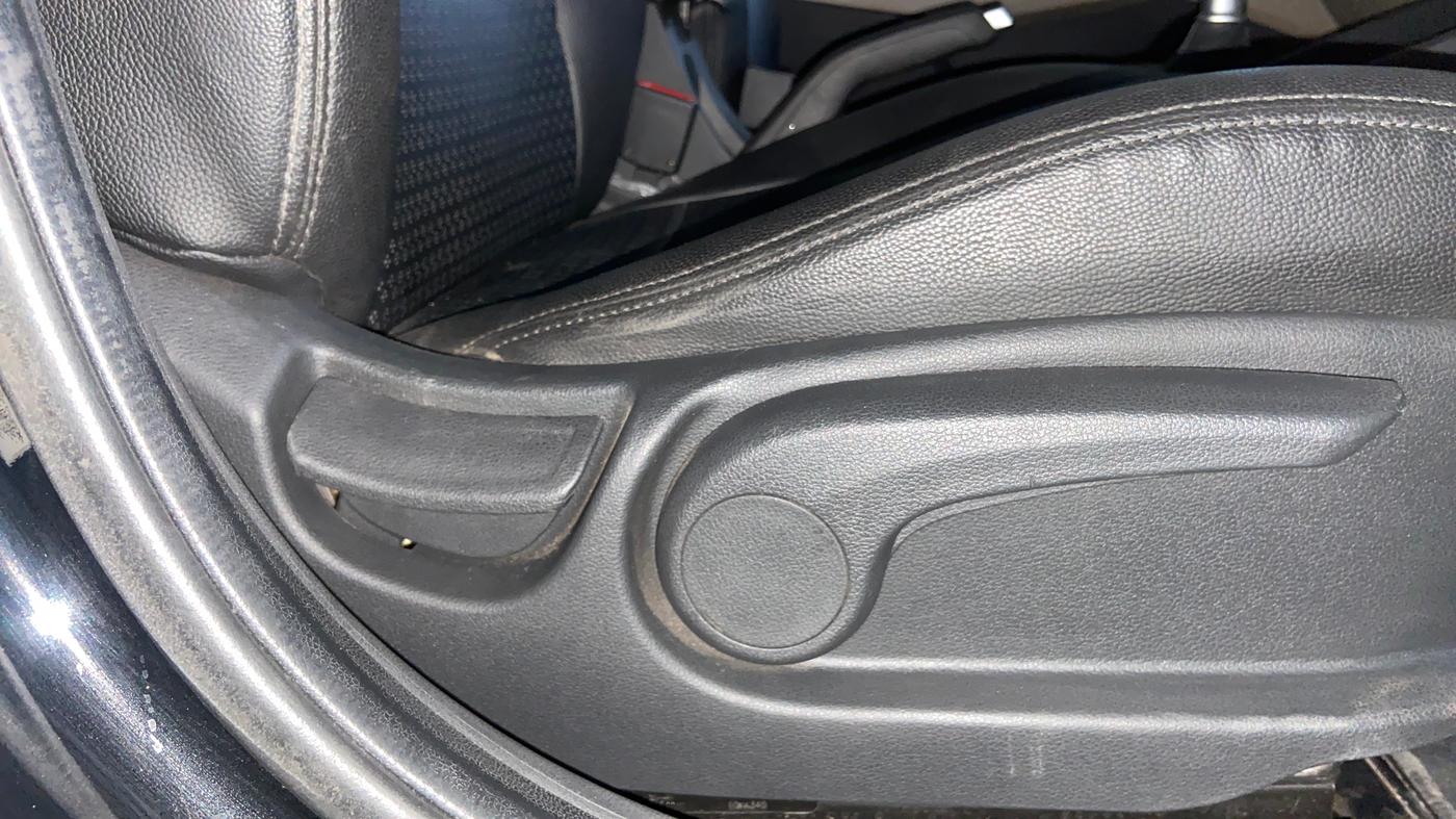 2021 Hyundai Verna SX 1.5 VTVT, Petrol, Manual, 21,508 km, Driver Side Adjustment Panel