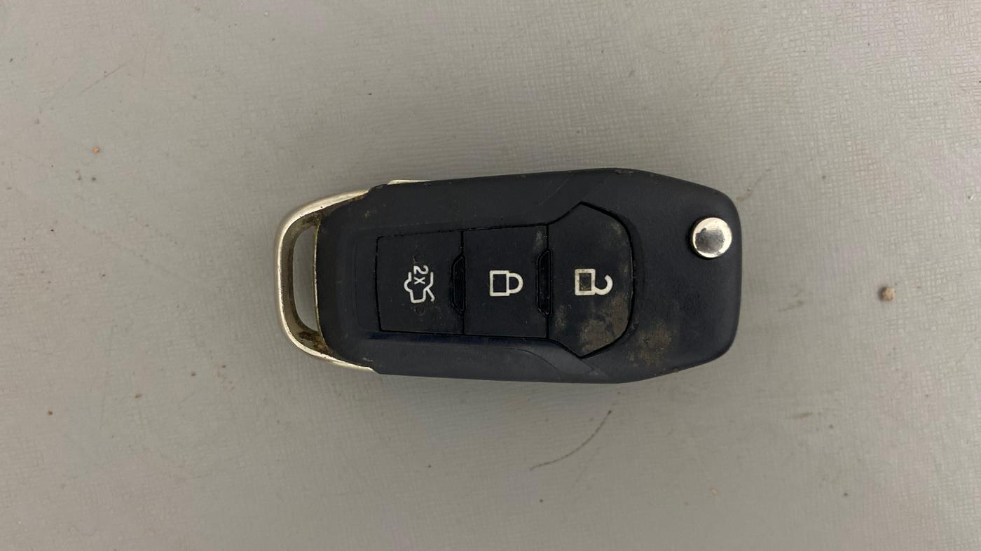 2018 Ford Figo Aspire TITANIUM 1.2 PETROL, Petrol, Manual, 50,209 km, Key Close Up