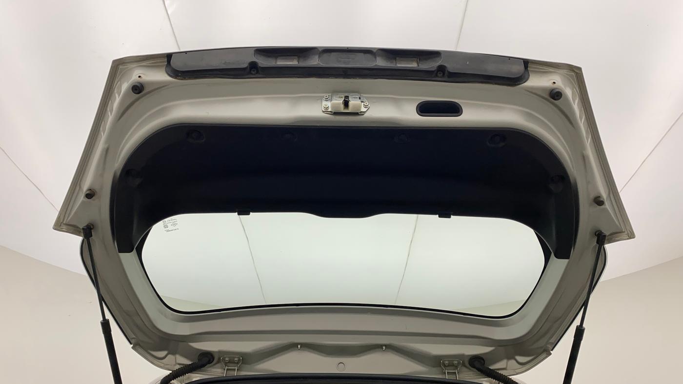 2013 Maruti Swift LXI, Petrol, Manual, 44,639 km, Boot Door Open