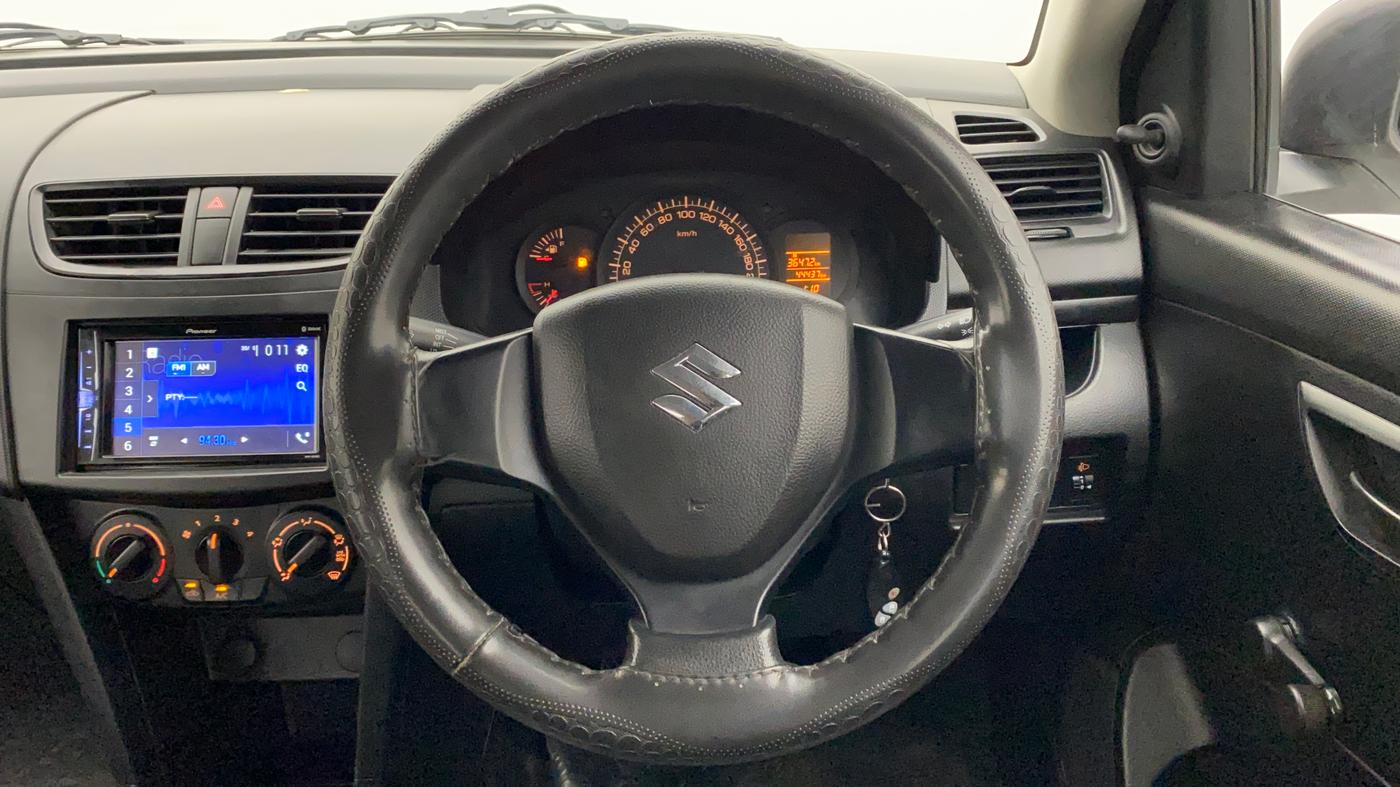 2013 Maruti Swift LXI, Petrol, Manual, 44,639 km, Steering Wheel Close Up