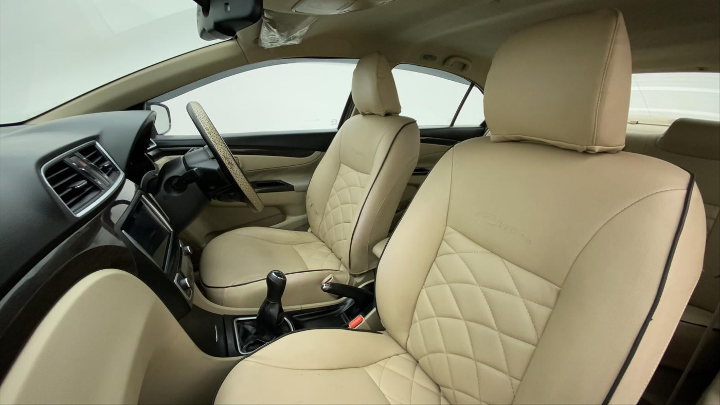 2015 Maruti Ciaz ZDI+ SHVS, Diesel, Manual, 57,600 km, Right Side Front Door Cabin