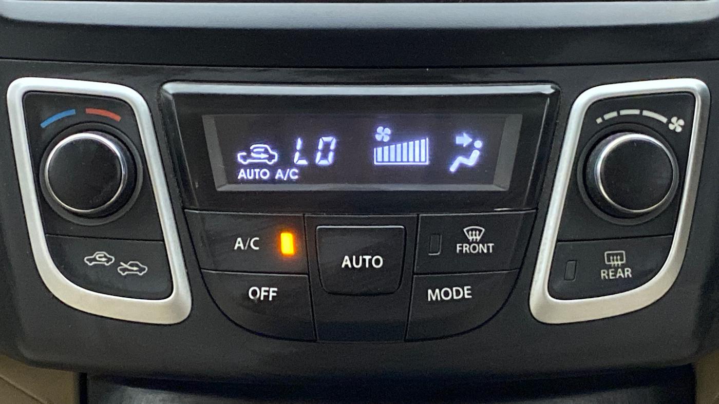 2015 Maruti Ciaz ZDI+ SHVS, Diesel, Manual, 57,600 km, Automatic Climate Control