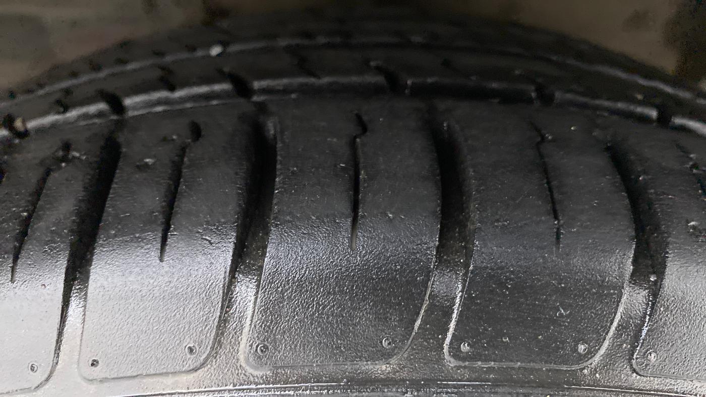 2019 Ford Figo Aspire 1.2 Trend+ Petrol, CNG, Manual, 8,611 km, Right Front Tyre Tread