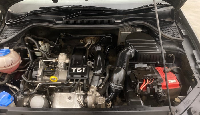 2017 Volkswagen Vento HIGHLINE PLUS 1.2 AT 16 ALLOY, Petrol, Automatic, 78,846 km, Engine View - Left