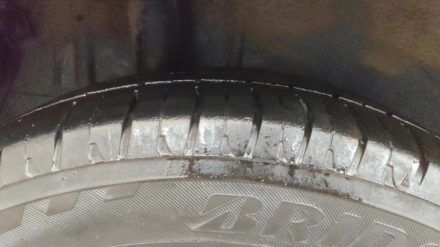 2021 Maruti IGNIS ZETA 1.2 AMT, Petrol, Automatic, 34,186 km, Right Rear Tyre Tread