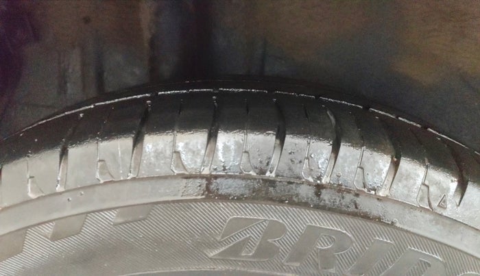 2021 Maruti IGNIS ZETA 1.2 AMT, Petrol, Automatic, 34,186 km, Right Rear Tyre Tread