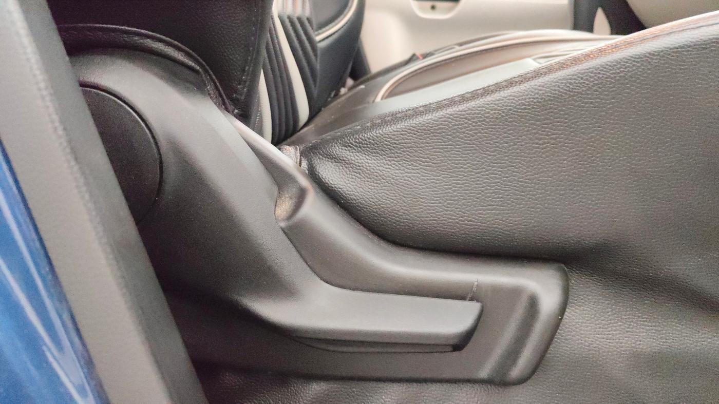 2021 Maruti IGNIS ZETA 1.2 AMT, Petrol, Automatic, 34,186 km, Driver Side Adjustment Panel