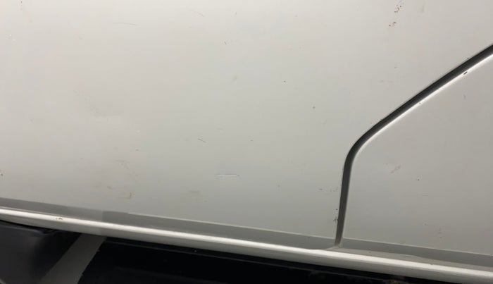 2016 Maruti Eeco 5 STR WITH A/C+HTR, Petrol, Manual, 29,360 km, Front passenger door - Minor scratches