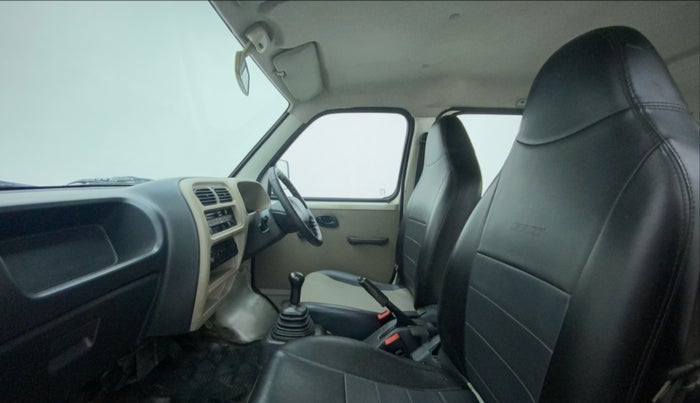 2016 Maruti Eeco 5 STR WITH A/C+HTR, Petrol, Manual, 29,360 km, Right Side Front Door Cabin