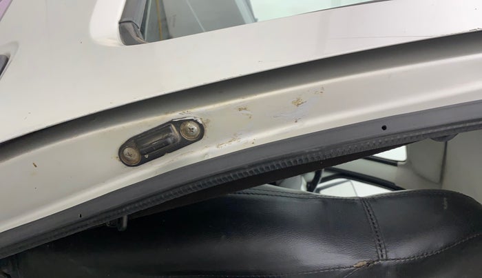 2016 Maruti Eeco 5 STR WITH A/C+HTR, Petrol, Manual, 29,360 km, Left B pillar - Paint is slightly faded