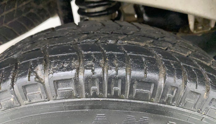 2016 Maruti Eeco 5 STR WITH A/C+HTR, Petrol, Manual, 29,360 km, Right Rear Tyre Tread