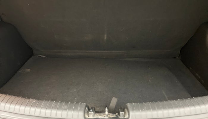 2013 Hyundai Grand i10 ASTA 1.2 KAPPA VTVT, Petrol, Manual, 92,568 km, Boot Inside