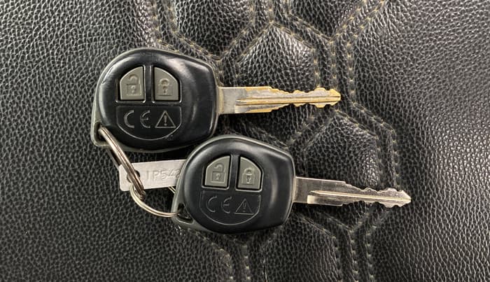 2018 Maruti Baleno DELTA CVT PETROL 1.2, Petrol, Automatic, 60,553 km, Key Close Up