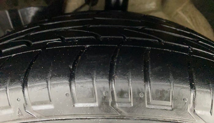 2019 MG HECTOR SMART 2.0 DIESEL, Diesel, Manual, 77,249 km, Left Front Tyre Tread