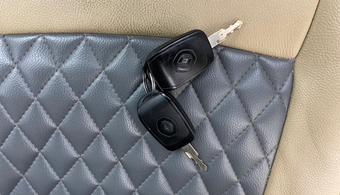 2015 Renault Kwid RXT 0.8, Petrol, Manual, 69,972 km, Key Close Up