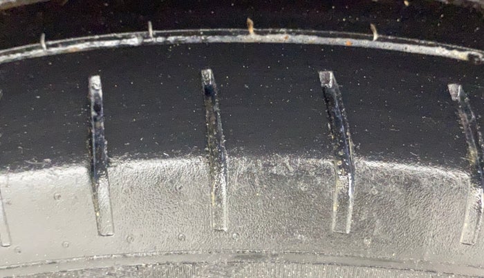 2017 Maruti Baleno ZETA CVT PETROL 1.2, Petrol, Automatic, 39,401 km, Left Rear Tyre Tread