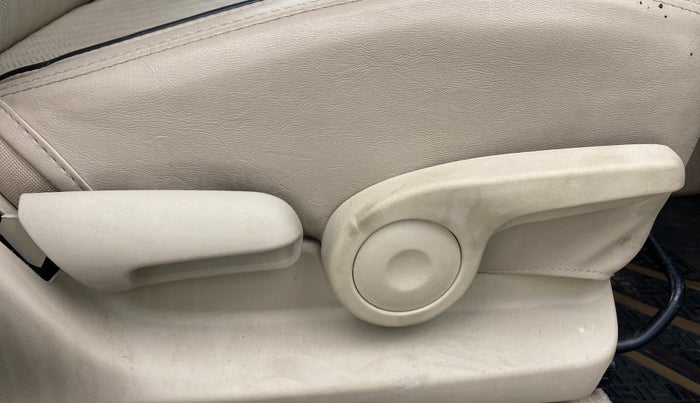 2023 Maruti Ciaz DELTA 1.5 SHVS MT PETROL, Petrol, Manual, 65,685 km, Driver Side Adjustment Panel