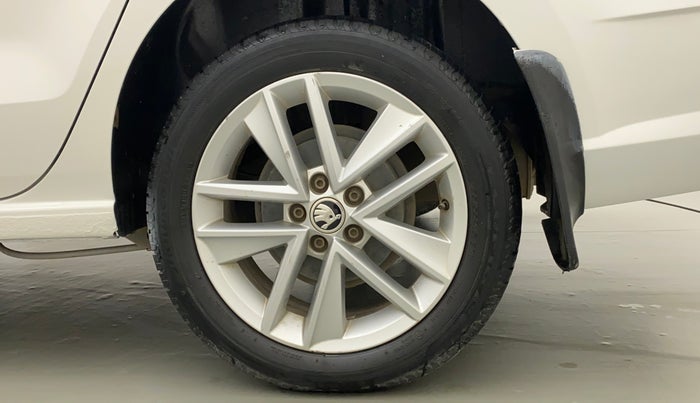 2018 Skoda Rapid STYLE 1.6 MPI AT, Petrol, Automatic, 84,936 km, Left Rear Wheel