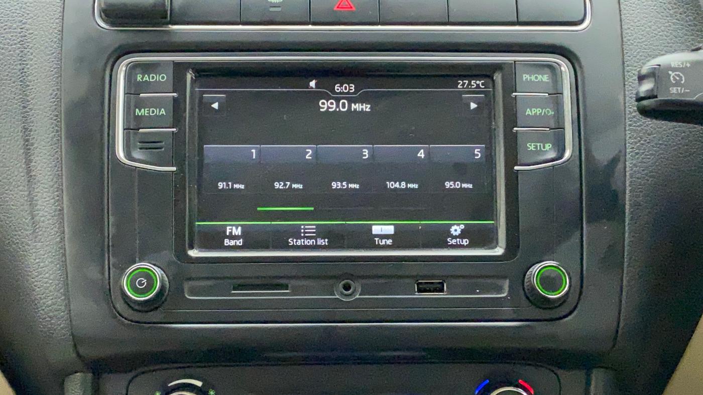 2018 Skoda Rapid STYLE 1.6 MPI AT, Petrol, Automatic, 84,936 km, Infotainment System