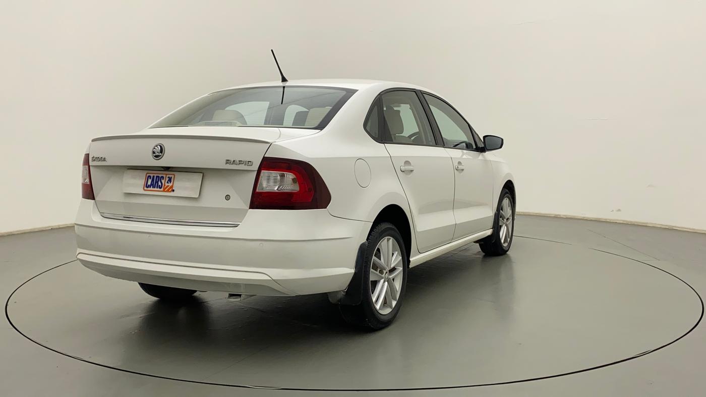 2018 Skoda Rapid STYLE 1.6 MPI AT, Petrol, Automatic, 84,936 km, Right Back Diagonal