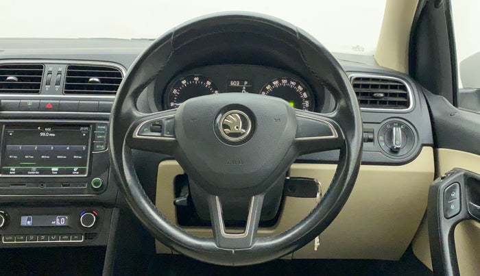 2018 Skoda Rapid STYLE 1.6 MPI AT, Petrol, Automatic, 84,936 km, Steering Wheel Close Up