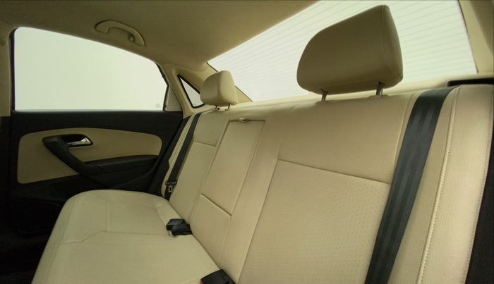 2018 Skoda Rapid STYLE 1.6 MPI AT, Petrol, Automatic, 84,936 km, Right Side Rear Door Cabin