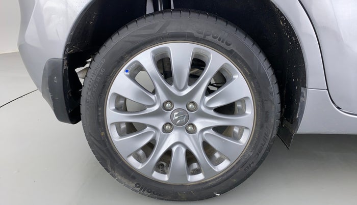 2016 Maruti Baleno ZETA 1.2 K12, Petrol, Manual, 52,927 km, Right Rear Wheel