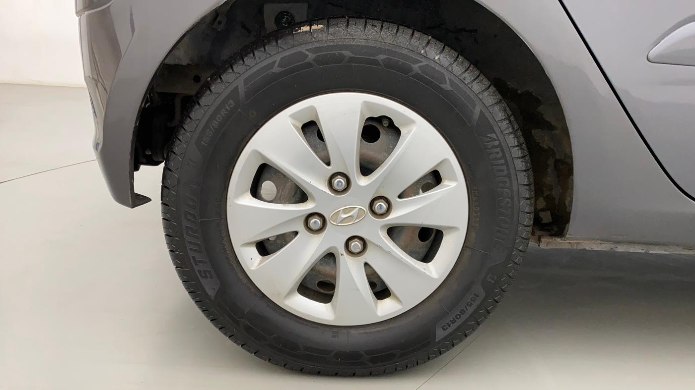 2012 Hyundai i10 SPORTZ 1.2, Petrol, Manual, 1,24,792 km, Right Rear Wheel