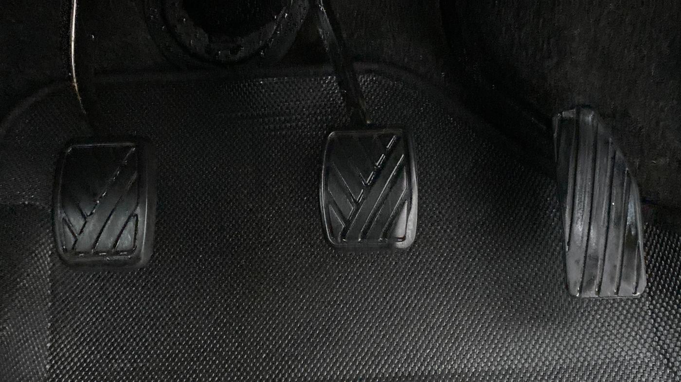 2017 Maruti Wagon R 1.0 LXI CNG, CNG, Manual, 78,954 km, Pedals