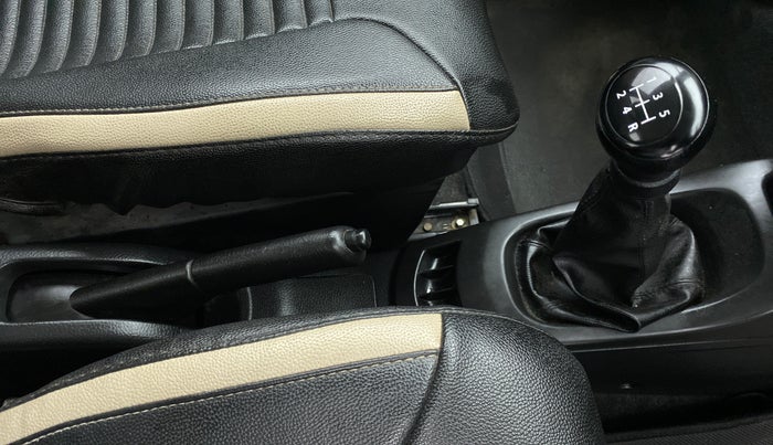 2017 Maruti Wagon R 1.0 LXI CNG, CNG, Manual, 78,954 km, Gear Lever