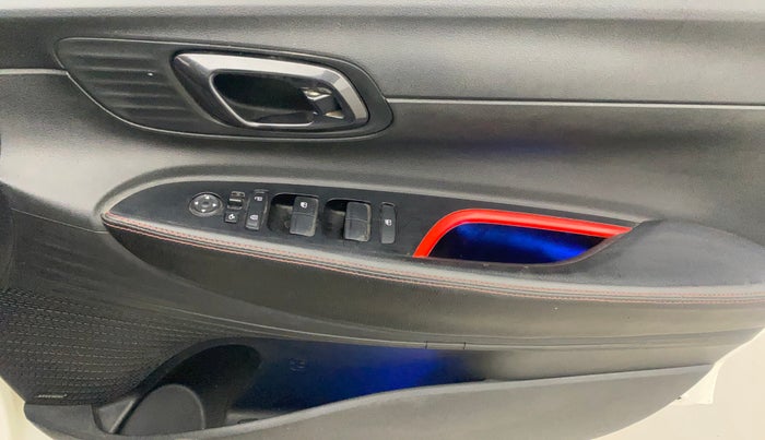 2021 Hyundai NEW I20 ASTA (O) 1.2 MT, Petrol, Manual, 69,787 km, Driver Side Door Panels Control