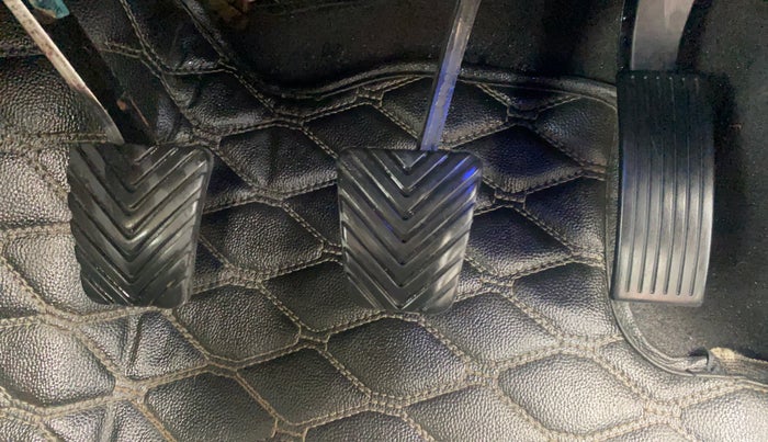 2021 Hyundai NEW I20 ASTA (O) 1.2 MT, Petrol, Manual, 69,787 km, Pedals