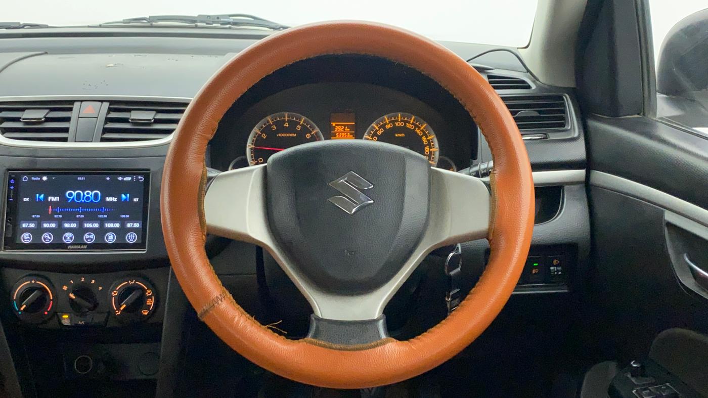 2012 Maruti Swift VXI, CNG, Manual, 53,950 km, Steering Wheel Close Up
