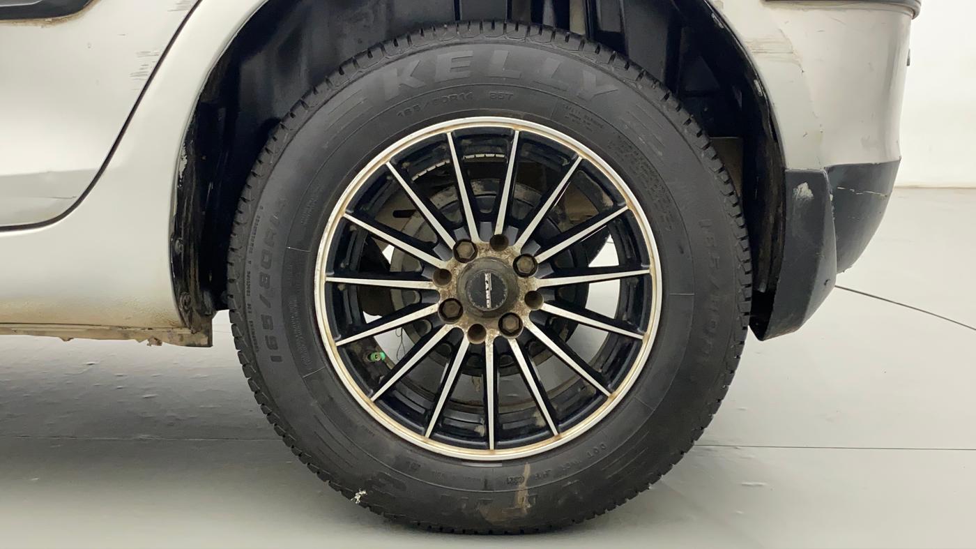 2012 Maruti Swift VXI, CNG, Manual, 53,950 km, Left Rear Wheel