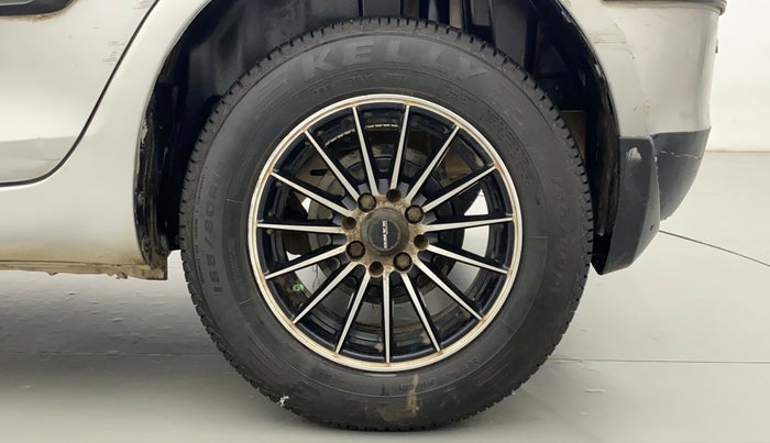2012 Maruti Swift VXI, CNG, Manual, 53,950 km, Left Rear Wheel