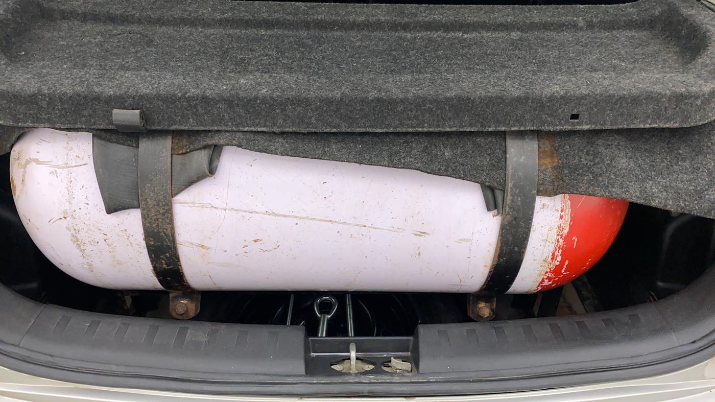 2012 Maruti Swift VXI, CNG, Manual, 53,950 km, Boot Inside