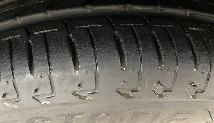 2023 Maruti IGNIS ALPHA 1.2, Petrol, Manual, 7,915 km, Right Front Tyre Tread