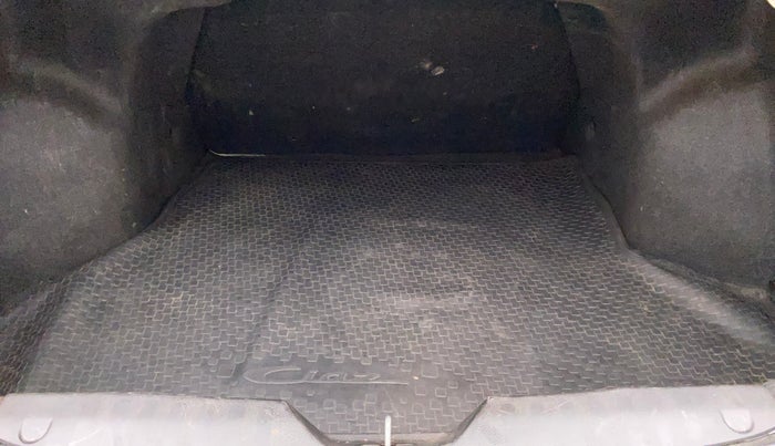 2015 Maruti Ciaz ZXI+, Petrol, Manual, 68,708 km, Boot Inside