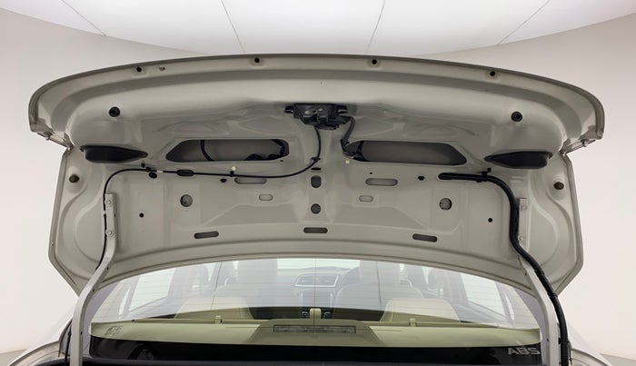 2015 Maruti Ciaz ZXI+, Petrol, Manual, 68,708 km, Boot Door Open