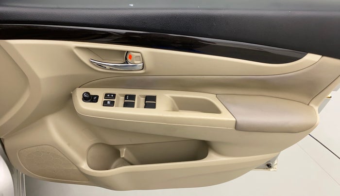 2015 Maruti Ciaz ZXI+, Petrol, Manual, 68,708 km, Driver Side Door Panels Control
