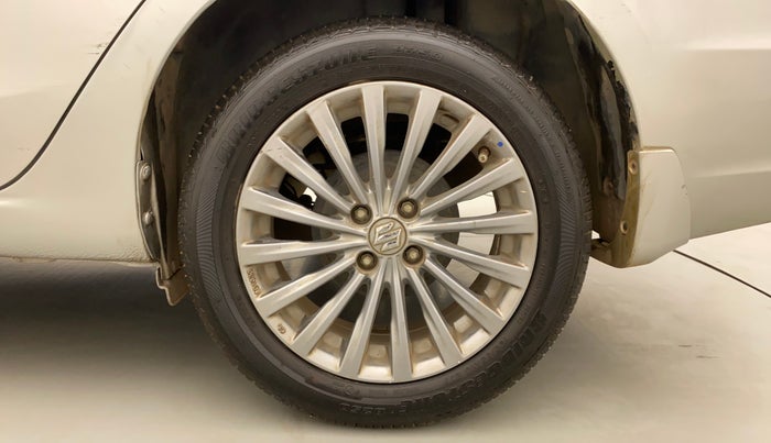 2015 Maruti Ciaz ZXI+, Petrol, Manual, 68,708 km, Left Rear Wheel