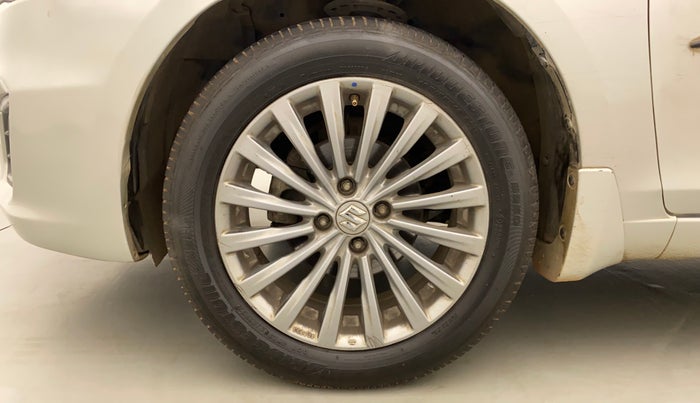 2015 Maruti Ciaz ZXI+, Petrol, Manual, 68,708 km, Left Front Wheel