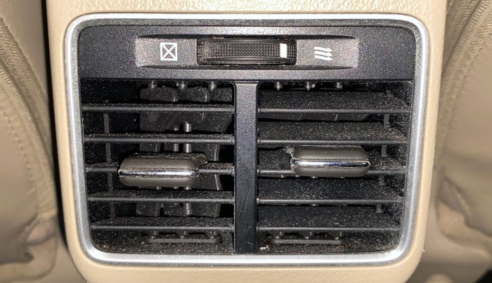 2015 Maruti Ciaz ZXI+, Petrol, Manual, 68,708 km, Rear AC Vents