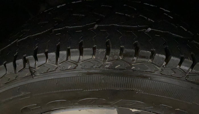 2020 Renault Duster RXZ 1.5 PETROL MT, Petrol, Manual, 50,715 km, Left Front Tyre Tread