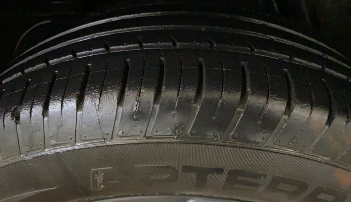 2020 Renault Duster RXZ 1.5 PETROL MT, Petrol, Manual, 50,715 km, Right Rear Tyre Tread